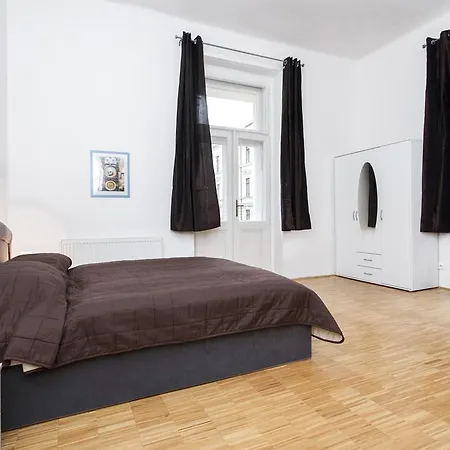 Apartment V Lesicku 8 *