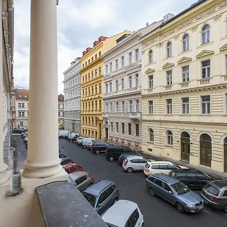 V Lesicku 8 Apartment *