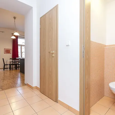 Apartment V Lesicku 8 Prague