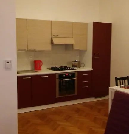 V Lesicku 8 Apartment