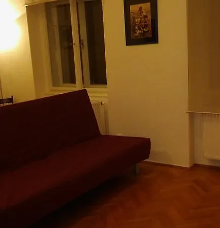V Lesicku 8 Apartment Prague